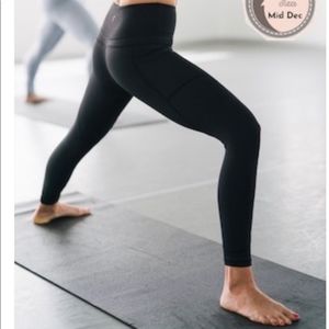 Zyia Black High and Tight Leggins